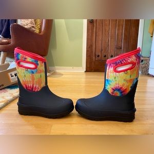 NWO Bogs Insulated Rainboots in Tie Dye
